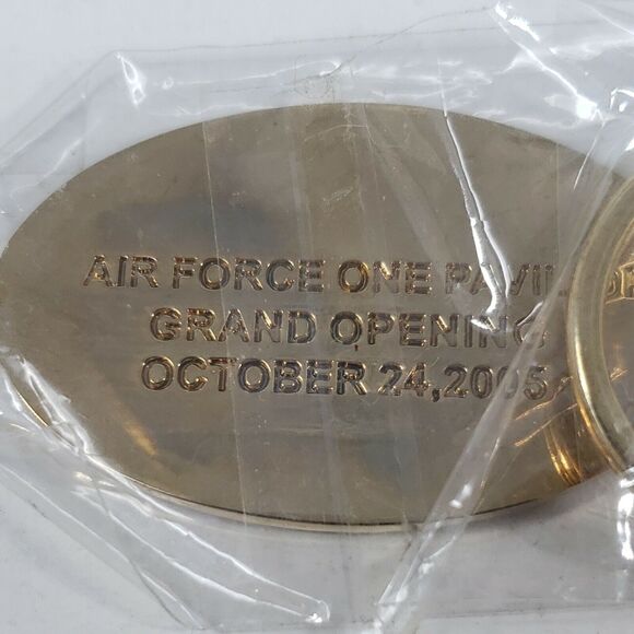 Air Force One Pavilion Grand Opening Key Chain Ronald Reagan New October 2005 - Picture 8 of 12